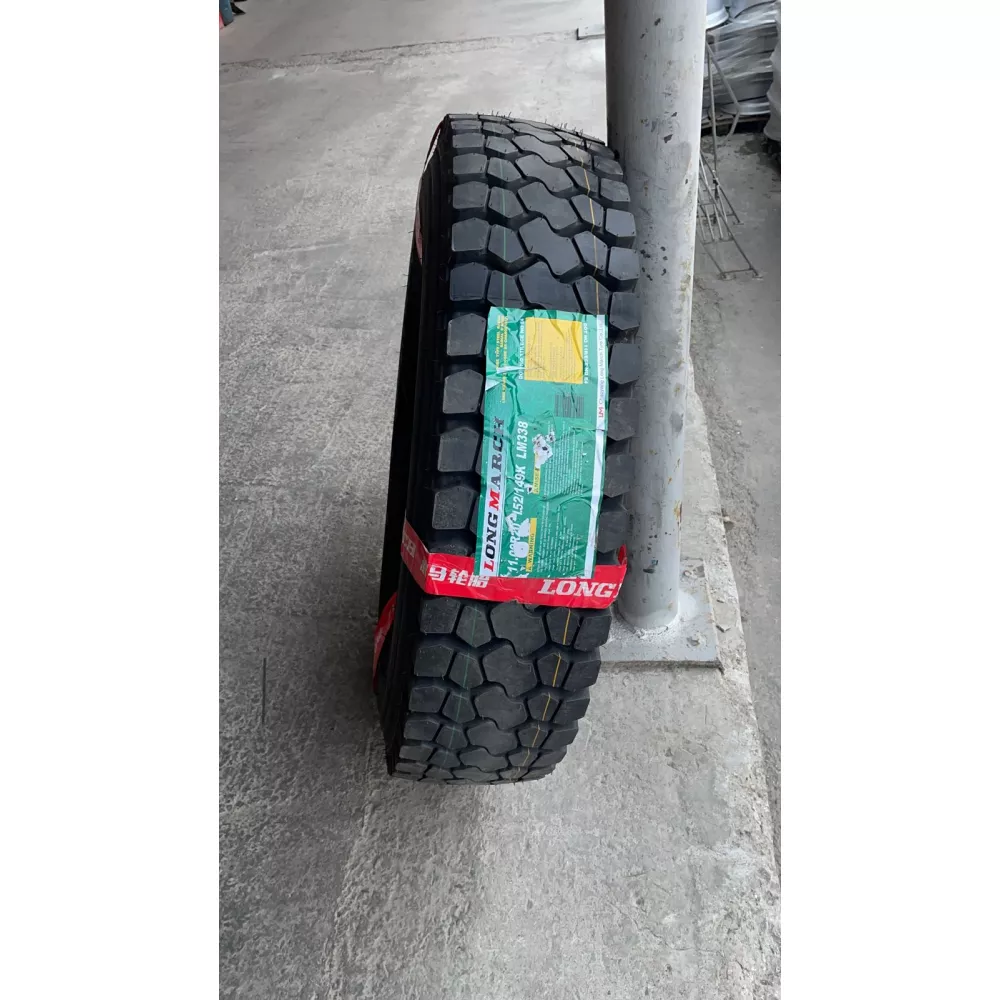 Грузовая шина 11,00 R20 Long March LM-338 18PR в Нижнекамске